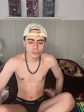 YourFavouriteTwink online show from 02/27/26, 01:44