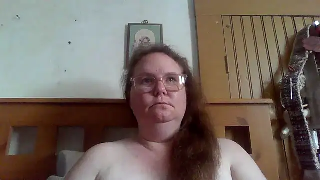 Snapshot of naughty_queen1 chatting on 04/25/26, 07:22 naughty queen1 online show from 04/25/26, 07:22
