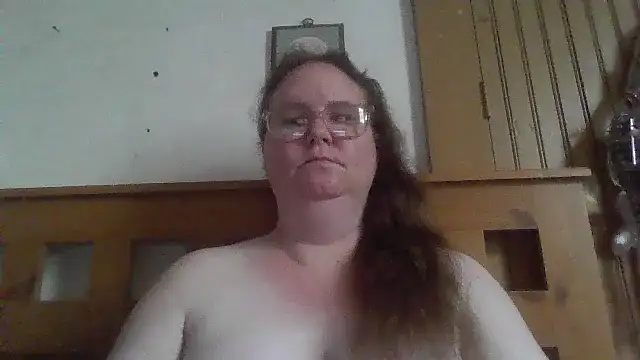 Snapshot of naughty_queen1 chatting on 05/06/26, 07:52 naughty queen1 online show from 05/06/26, 07:52