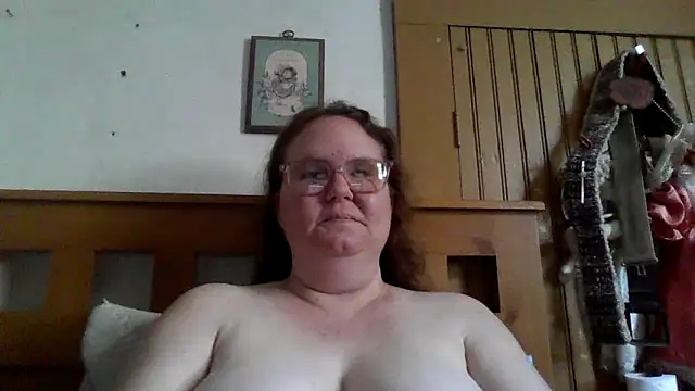 Snapshot of naughty_queen1 chatting on 05/10/26, 07:19 naughty queen1 online show from 05/10/26, 07:19