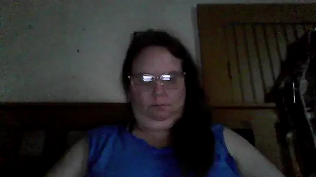 Snapshot of naughty_queen1 chatting on 05/13/26, 10:34 naughty queen1 online show from 05/13/26, 10:34