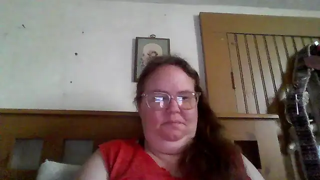 Snapshot of naughty_queen1 chatting on 05/16/26, 11:09 naughty queen1 online show from 05/16/26, 11:09