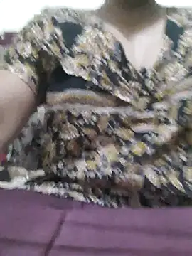 Snapshot of Tamil_Luckly_girl chatting on 05/24/26, 03:17 Tamil Luckly girl online show from 05/24/26, 03:17