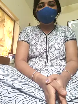 Snapshot of Tamil_Luckly_girl chatting on 05/29/26, 06:00 Tamil Luckly girl online show from 05/29/26, 06:00
