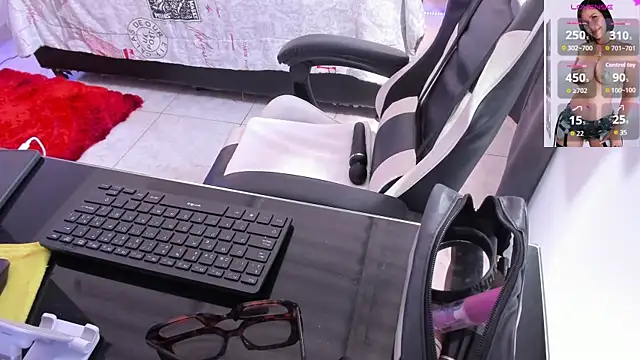 Snapshot of RubyStrome chatting on 02/22/26, 07:01 RubyStrome online show from 02/22/26, 07:01