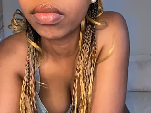 Snapshot of Sweet-Lexiii chatting on 02/18/26, 08:49 Sweet-Lexiii online show from 02/18/26, 08:49