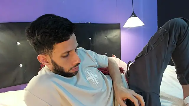 Snapshot of Karim_mansur chatting on 02/27/26, 05:18 Karim mansur online show from 02/27/26, 05:18