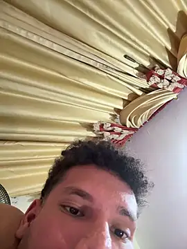 Valentinacouple online show from 02/22/26, 05:08