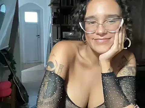 curlybb55 online show from 02/18/26, 09:22