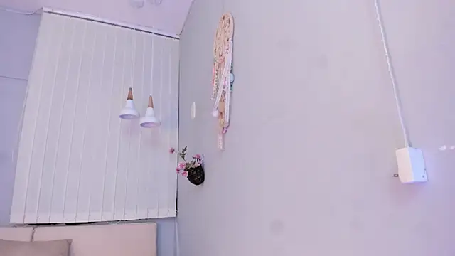 Amber Novoa online show from 03/02/26, 12:23