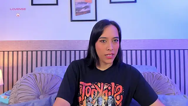 saori katsumi  online show from 02/24/26, 10:57