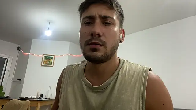 Snapshot of Heytincho chatting on 02/20/26, 05:48 Heytincho online show from 02/20/26, 05:48