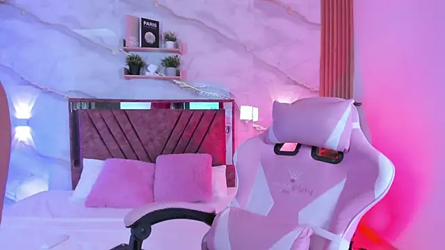 Snapshot of your_whore_Salome chatting on 03/27/26, 06:51 your whore Salome online show from 03/27/26, 06:51