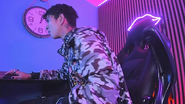 Maximoking26 online show from 02/20/26, 04:09