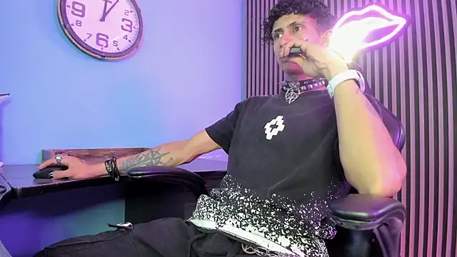 Maximoking26 online show from 03/01/26, 04:14