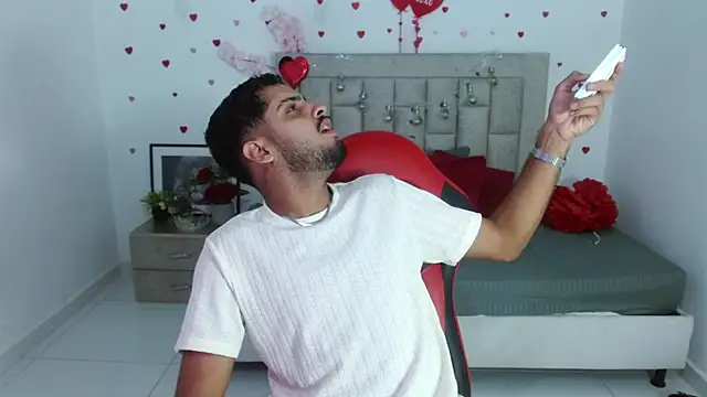 Snapshot of mister_fox723 chatting on 03/01/26, 05:09 mister fox723 online show from 03/01/26, 05:09