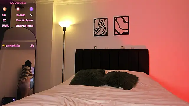 Snapshot of maite_evanss chatting on 03/21/26, 03:11 maite evanss online show from 03/21/26, 03:11