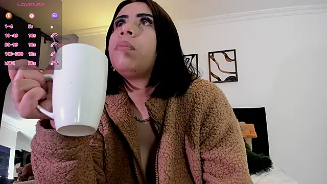 Snapshot of maite_evanss chatting on 04/09/26, 06:19 maite evanss online show from 04/09/26, 06:19