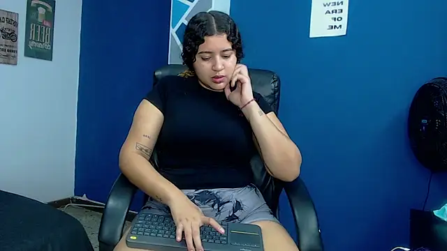 goodgirlxxl online show from 03/19/26, 12:47