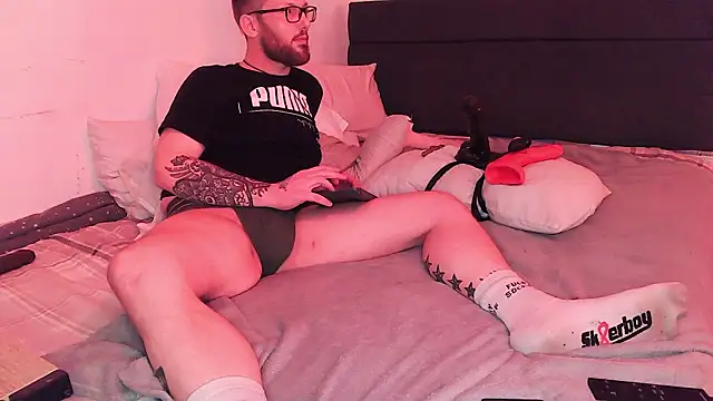 Masterjayb80 online show from 02/15/26, 02:52