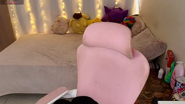 Snapshot of maliciaXpoison chatting on 04/01/26, 09:12 maliciaXpoison online show from 04/01/26, 09:12