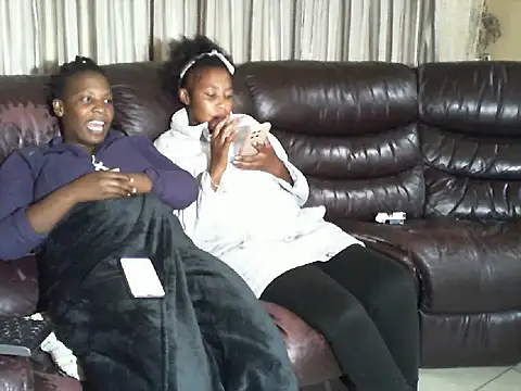 Snapshot of Sky-Diamond chatting on 03/24/26, 08:03 Sky-Diamond online show from 03/24/26, 08:03