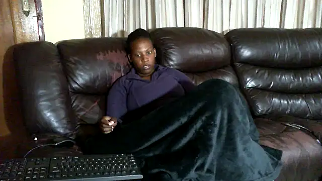 Snapshot of Sky-Diamond chatting on 04/09/26, 07:36 Sky-Diamond online show from 04/09/26, 07:36