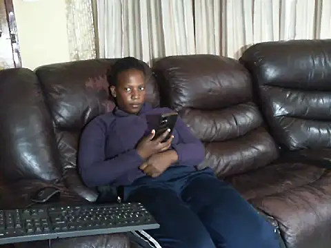 Snapshot of Sky-Diamond chatting on 04/11/26, 07:35 Sky-Diamond online show from 04/11/26, 07:35