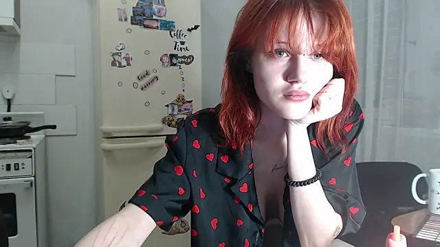 Snapshot of SolarAdrienne chatting on 04/20/26, 07:48 SolarAdrienne online show from 04/20/26, 07:48