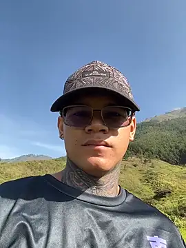 Maxtor  online show from 03/01/26, 01:35