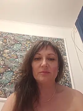 Snapshot of SaraGina chatting on 04/01/26, 09:01 SaraGina online show from 04/01/26, 09:01