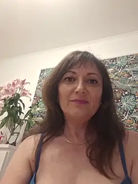 Snapshot of SaraGina chatting on 04/02/26, 10:18 SaraGina online show from 04/02/26, 10:18