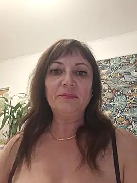 Snapshot of SaraGina chatting on 04/19/26, 09:06 SaraGina online show from 04/19/26, 09:06