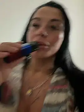 Snapshot of Darkfantisyx chatting on 03/24/26, 09:14 Darkfantisyx online show from 03/24/26, 09:14