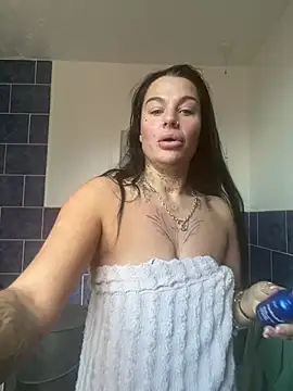 Snapshot of Darkfantisyx chatting on 04/02/26, 12:36 Darkfantisyx online show from 04/02/26, 12:36