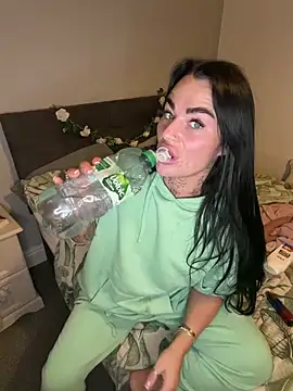 Snapshot of Darkfantisyx chatting on 04/07/26, 09:59 Darkfantisyx online show from 04/07/26, 09:59