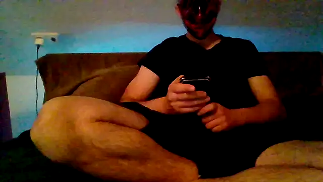 Snapshot of Blackklu chatting on 05/13/26, 10:27 Blackklu online show from 05/13/26, 10:27