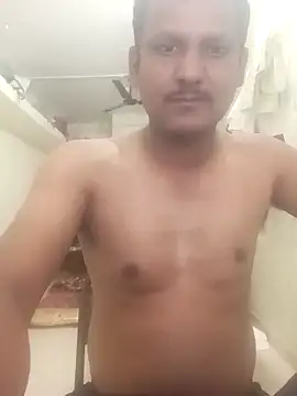 Snapshot of hunk_man chatting on 02/26/26, 04:39 hunk man online show from 02/26/26, 04:39