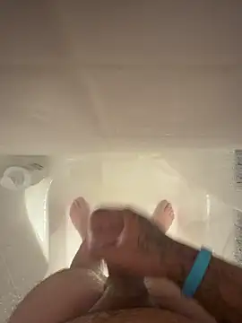 Snapshot of BigdaddyFabian chatting on 04/06/26, 11:05 BigdaddyFabian online show from 04/06/26, 11:05