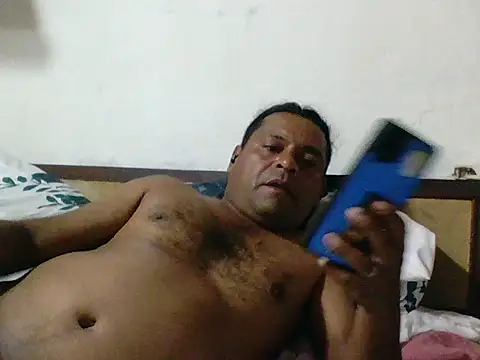 Snapshot of DesexedCooler chatting on 03/21/26, 01:54 DesexedCooler online show from 03/21/26, 01:54