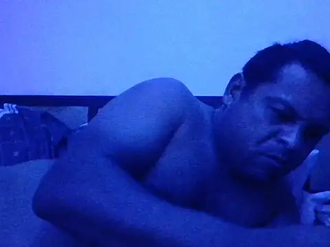 Snapshot of DesexedCooler chatting on 04/10/26, 02:28 DesexedCooler online show from 04/10/26, 02:28