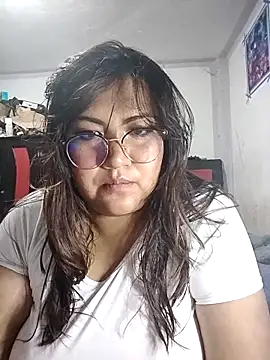 Snapshot of michu_kotomi chatting on 03/22/26, 06:17 michu kotomi online show from 03/22/26, 06:17