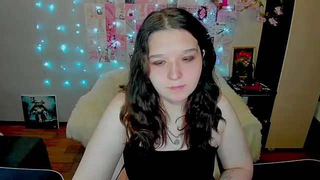 Snapshot of Kate_Acid chatting on 06/20/26, 12:14 Kate Acid online show from 06/20/26, 12:14