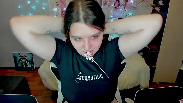 Snapshot of Kate_Acid chatting on 07/14/26, 02:05 Kate Acid online show from 07/14/26, 02:05