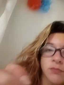 Snapshot of MissBella0969 chatting on 03/11/26, 03:12 MissBella0969 online show from 03/11/26, 03:12