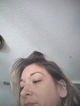 Snapshot of MissBella0969 chatting on 03/13/26, 03:51 MissBella0969 online show from 03/13/26, 03:51