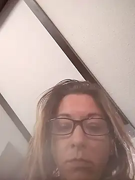 Snapshot of MissBella0969 chatting on 03/17/26, 05:49 MissBella0969 online show from 03/17/26, 05:49