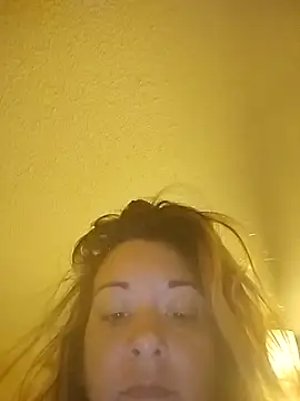 Snapshot of MissBella0969 chatting on 03/24/26, 02:33 MissBella0969 online show from 03/24/26, 02:33