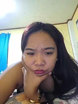 Snapshot of Polished_Princess chatting on 04/14/26, 01:28 Polished Princess online show from 04/14/26, 01:28
