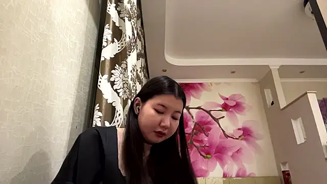 MaeRaads online show from 02/26/26, 06:51